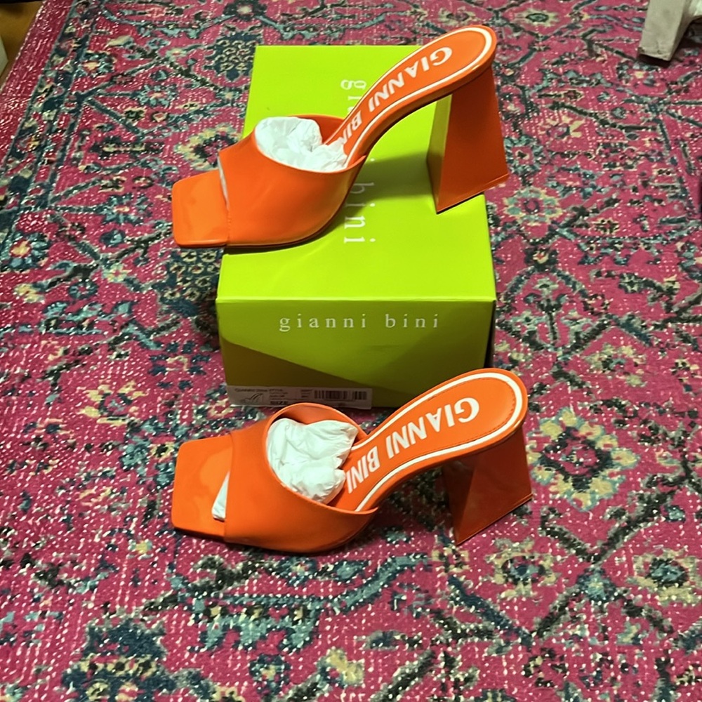 Gianni Bini Caylor Sandal 7.5 - Picture 2 of 6